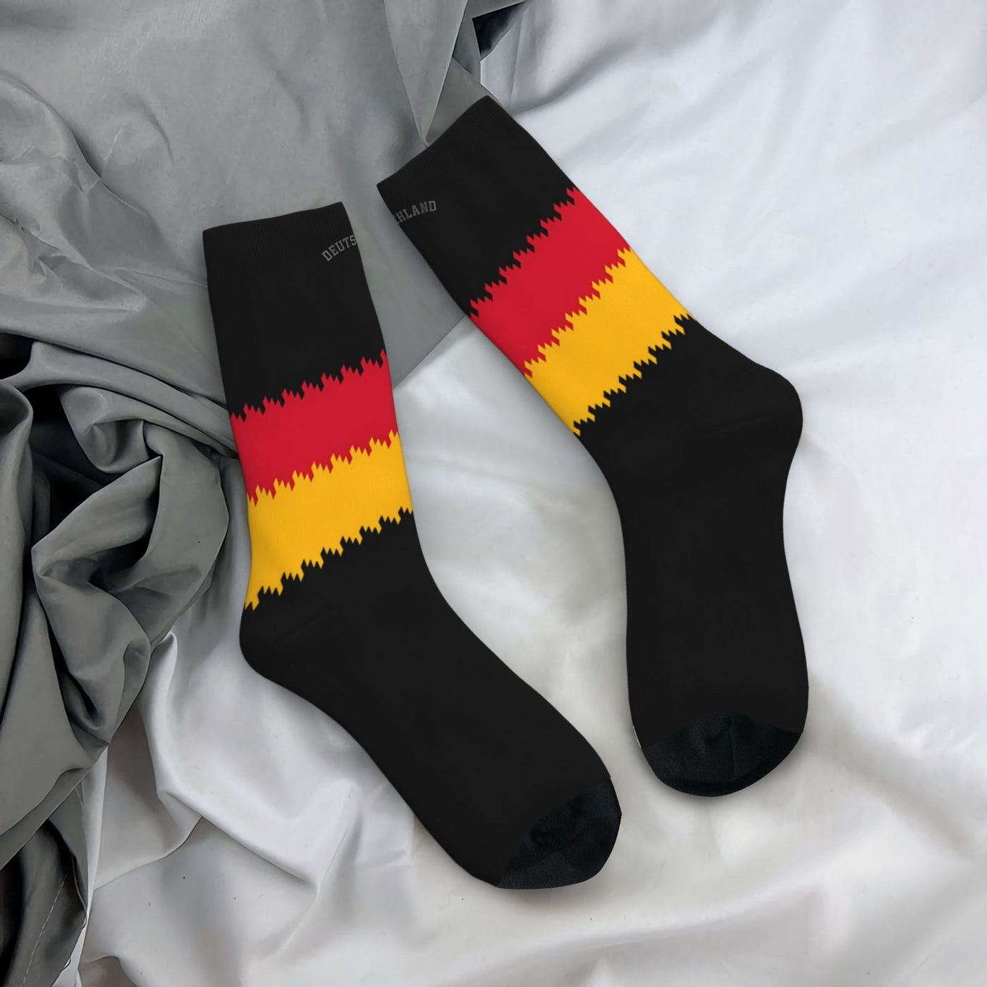 Gene | Paar Fußballsocken für Herren mit Deutschlandflaggenmuster für die EM 2024