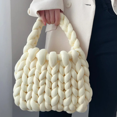 CrochetCouture™ – Umhängetasche im gehäkelten Design