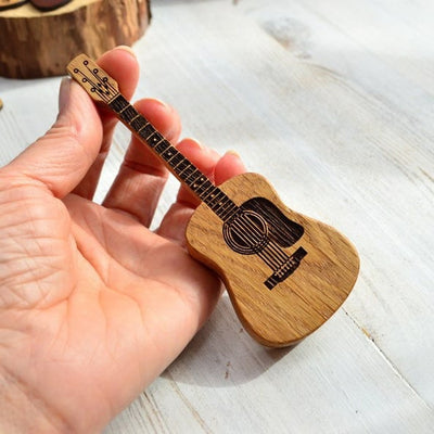 GuitarHolder™ | Gitarrenplektrenhalter +3 kostenlose Plektren