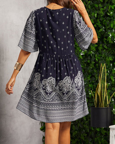 Juvie | Damenkleid mit V-Ausschnitt und Boho-Blumendruck