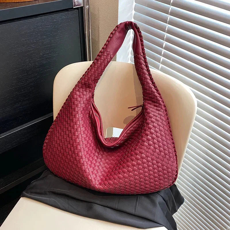 Ragna | Geflochtene Schultertasche Aus Veganem Leder