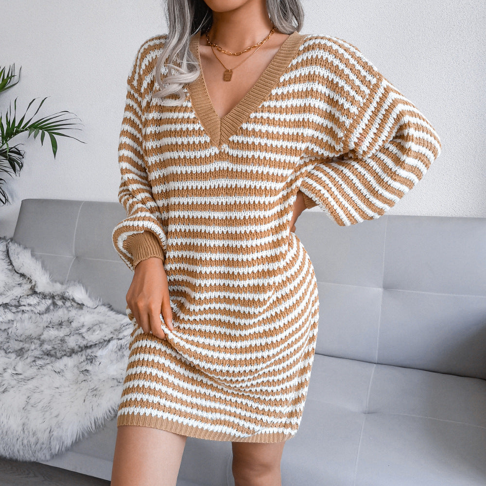 Melanie | Stripe Frenzy Pulloverkleid mit V-Ausschnitt